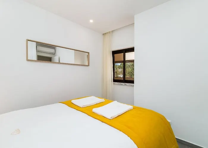 Algarve Golden Properties: Iberlagos 226 לאגוּ‏ש